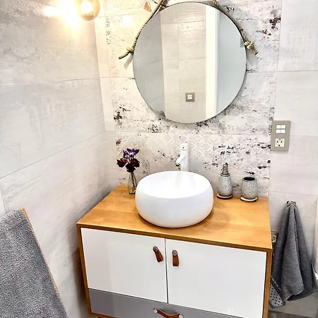 Arev Semesterbostad *